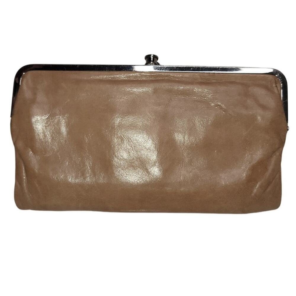 HOBO Lauren Clutch-Wallet - Picture 2 of 9